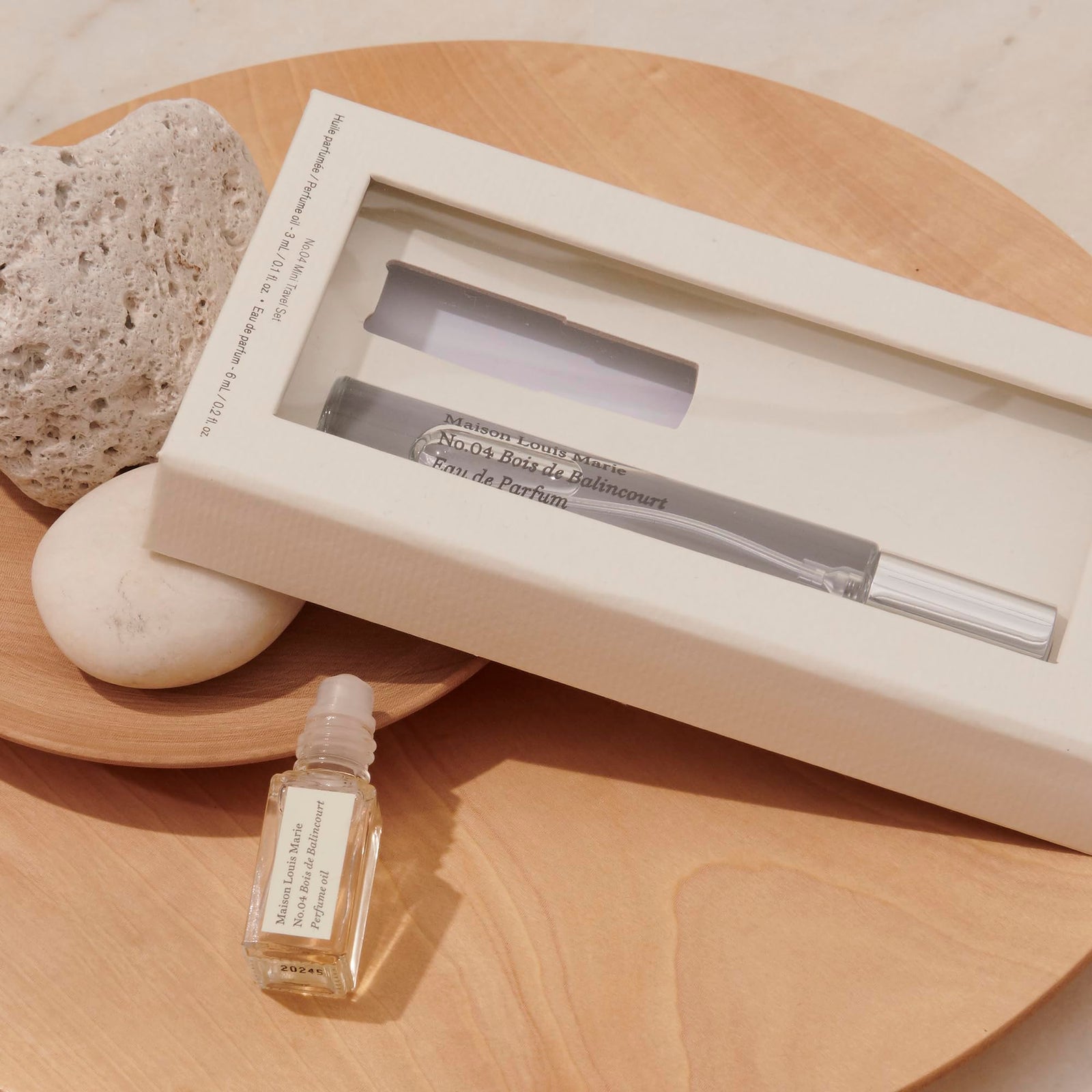 Layerable scent for enhanced longevity