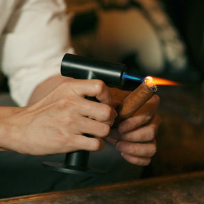 HMM - T Torch - Black